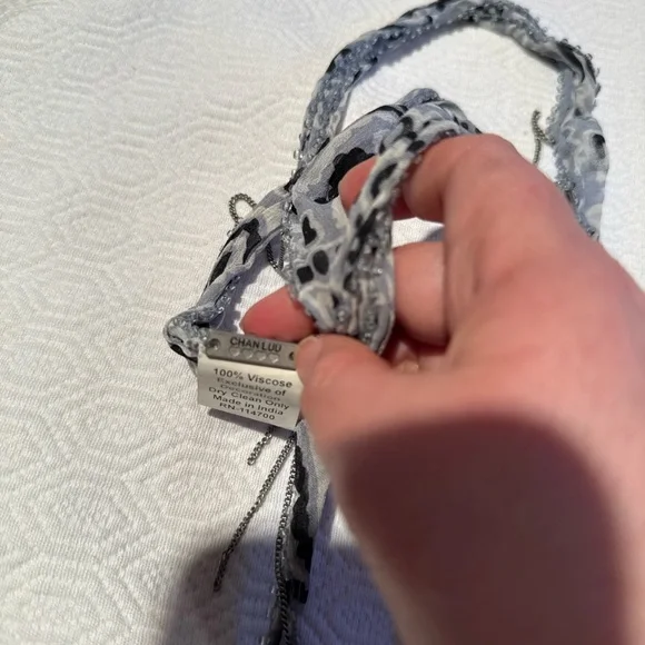 Chan Luu gray scarf necklace - Picture 3 of 3